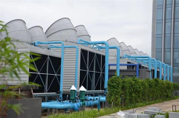 噴霧涼水塔與填料涼水塔比較哪個更有優(yōu)勢,涼水塔填料是什么材質(zhì)